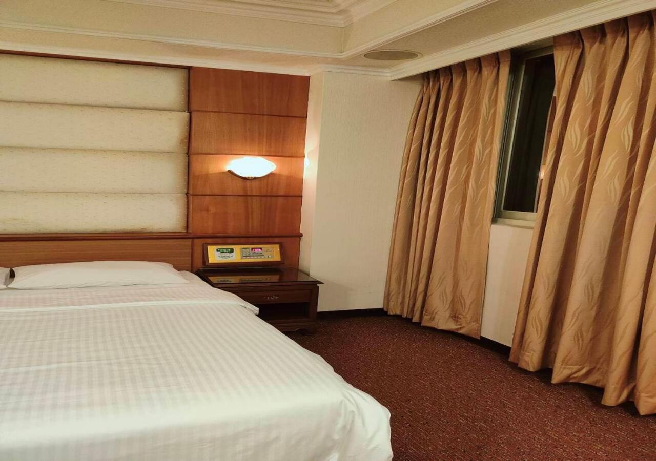 טאיפיי Champion Hotel מראה חיצוני תמונה