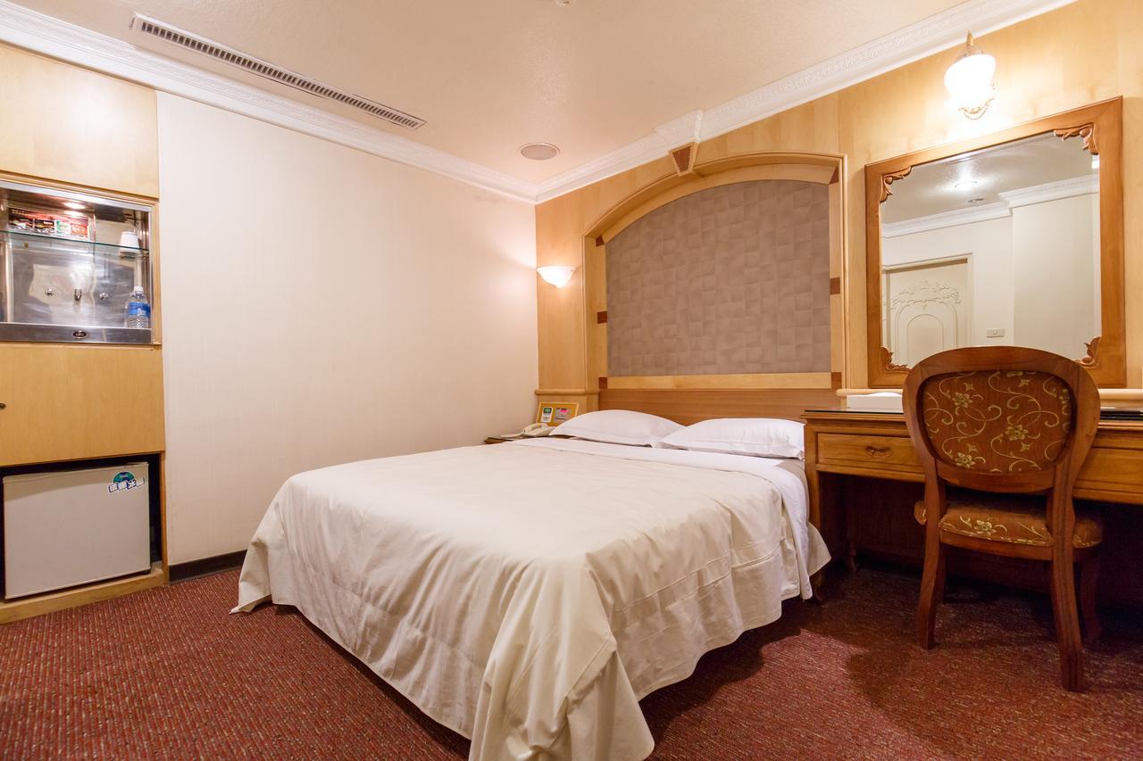 טאיפיי Champion Hotel מראה חיצוני תמונה